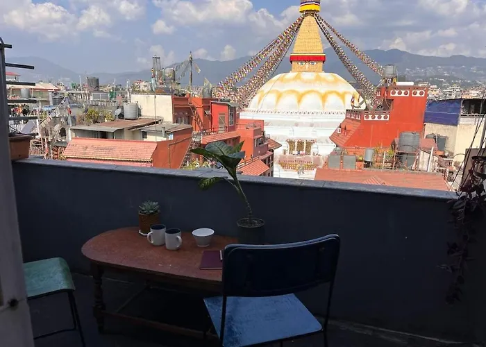 Bedroom With Balcony And Boudha Stupa View Apartamento