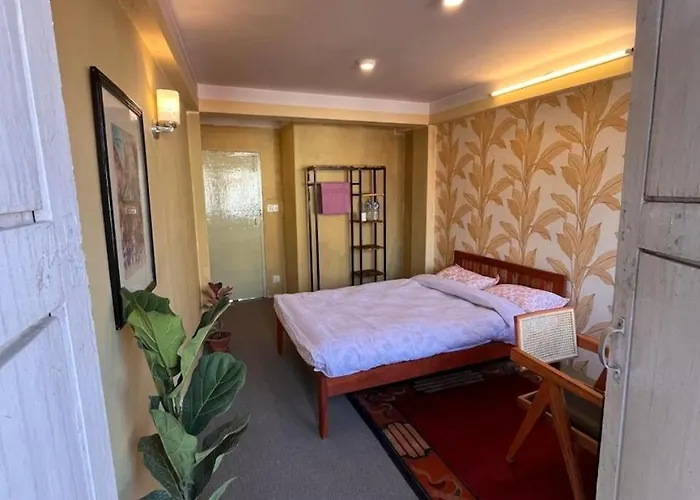 Apartamento Bedroom With Balcony And Boudha Stupa View