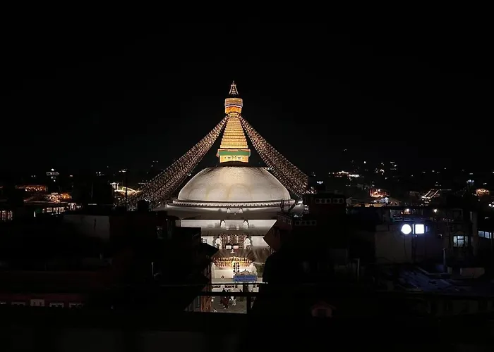 Apartamento Bedroom With Balcony And Boudha Stupa View *